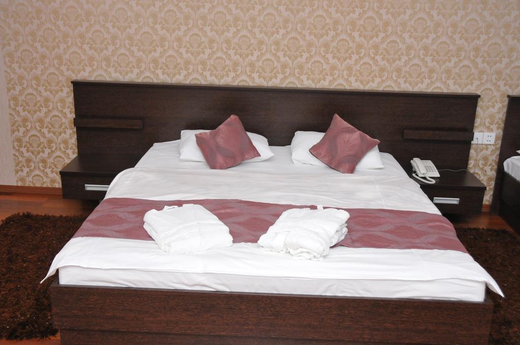 Xudaferin Hotel Baku Extérieur photo