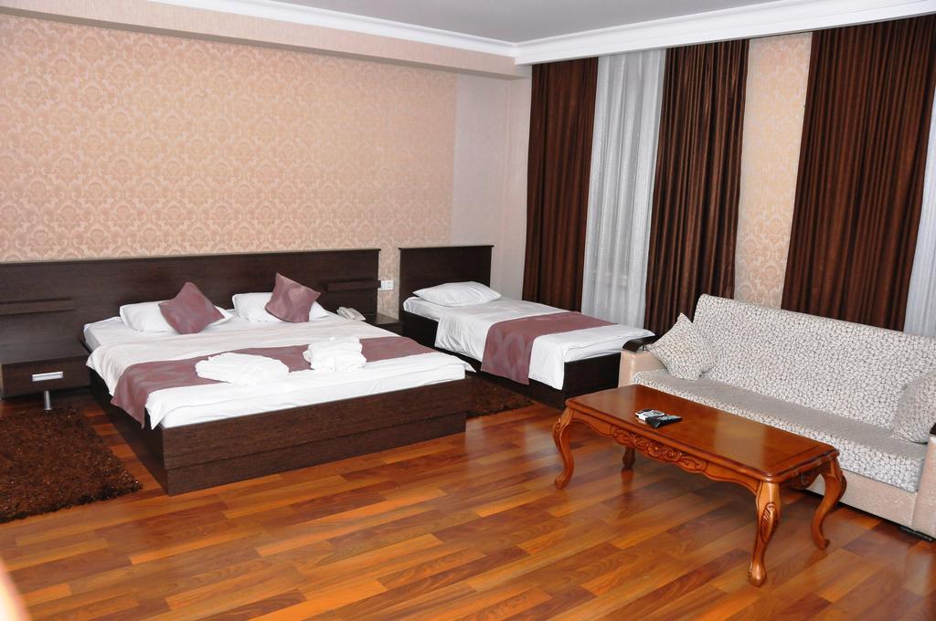 Xudaferin Hotel Baku Extérieur photo