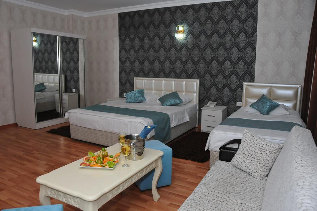 Xudaferin Hotel Baku Extérieur photo